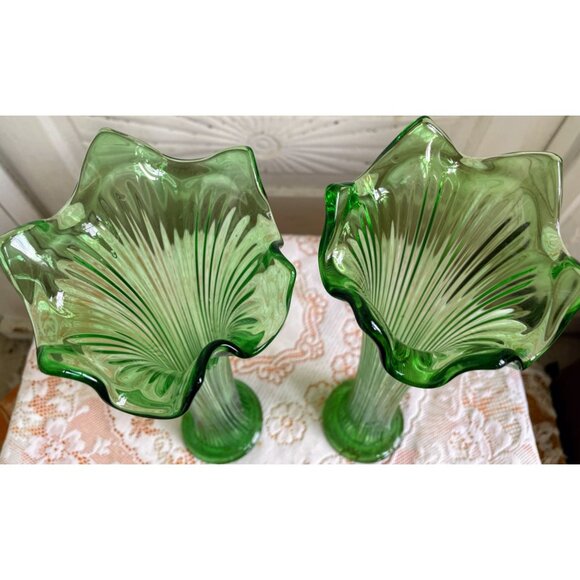 Vintage MCM Pair Ribbed Green Glass Swung Fluted Vases 12" - Picture 4 of 10